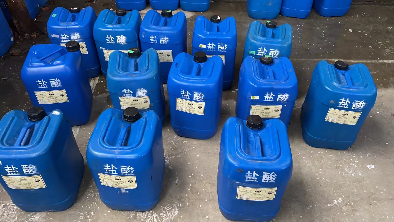 �}��r(ji��)��